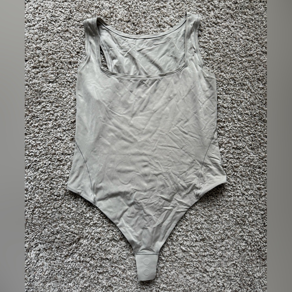 wundermost nulu bodysuit in riverstone sz L